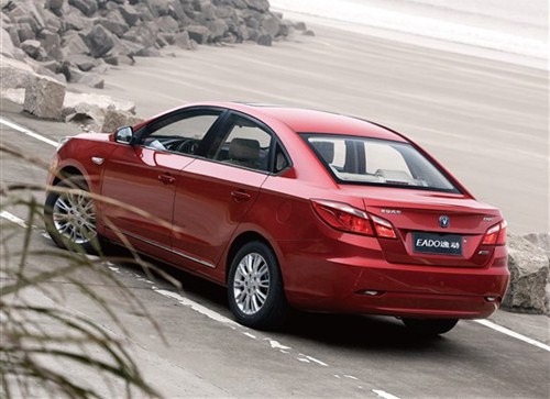 时尚新宠儿 长安eado逸动颠覆传统