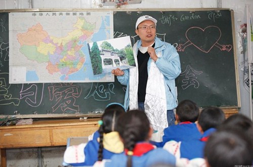 宝马爱心基金2012玉树冬季物资援助活动