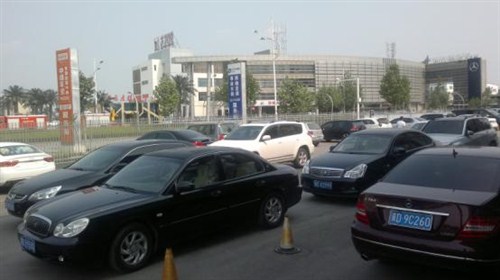 邯郸奔驰A上市暨总经理签售喜订25台