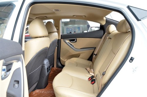 朗动后排 朗动后座中保险带