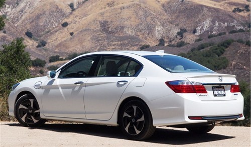 本田将推出雅阁混动车型 造型变化明显