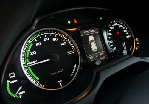 【图】奥迪Q5 Hybrid莅临华成展厅 未来引领者