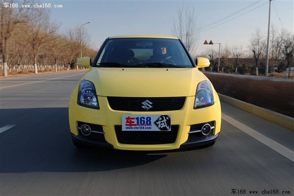 【图】都市运动小子 测评2011款雨燕1.5运动版