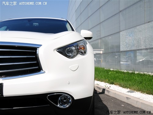 【图】陆弋菲鲨 试驾新款英菲尼迪QX70