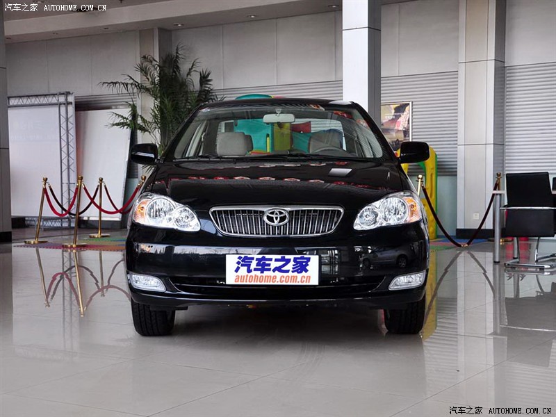 丰田花冠前脸,车灯和车身看着那么不和谐