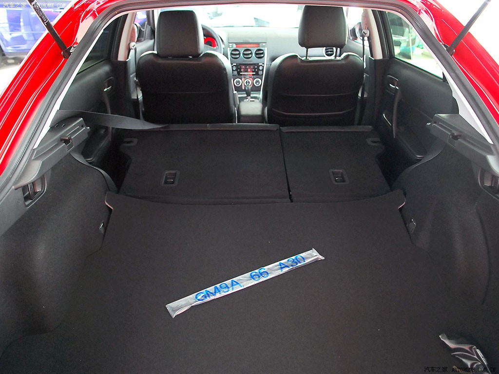 马自达6轿跑与普通马自达6三厢车的核心区别