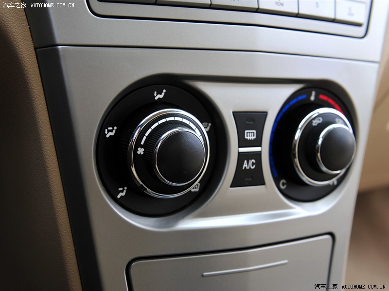 原帖由  fuya5 于 2011-08-27 19:19 发表  如题看图片:今天打开暖风